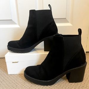 Like new black suede Chelsea bootie